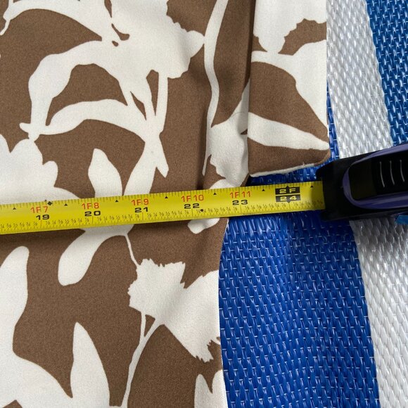 Melloday Large Tan\White Pullover Scoop-Neck - Picture 6 of 7